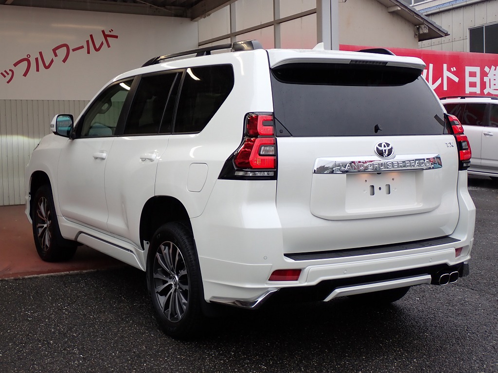 TOYOTA Land Cruiser Prado