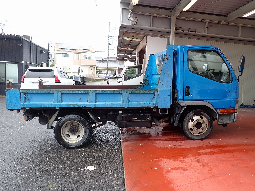 MITSUBISHI Canter