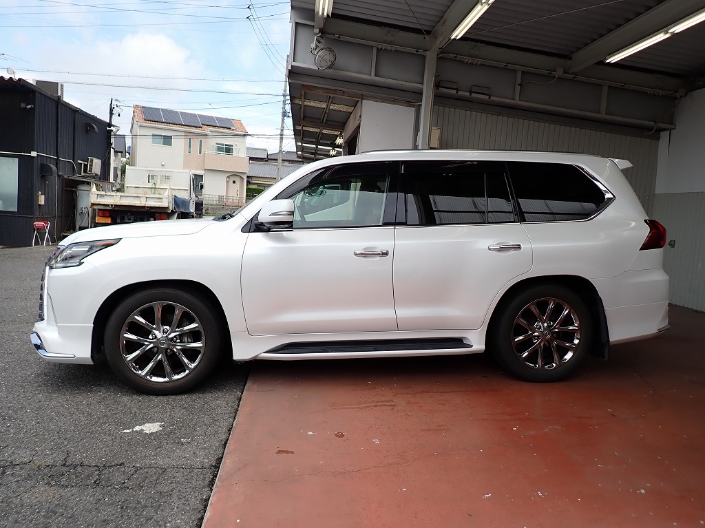 LEXUS LX