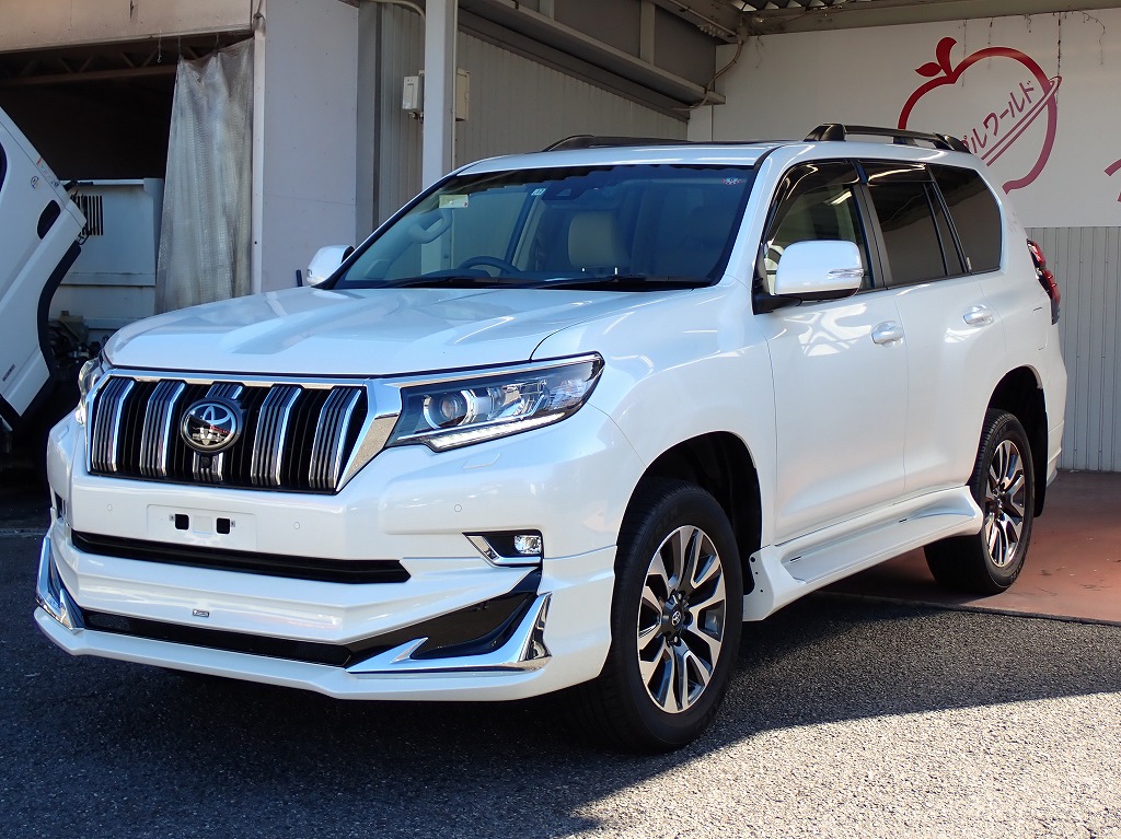 TOYOTA Land Cruiser Prado