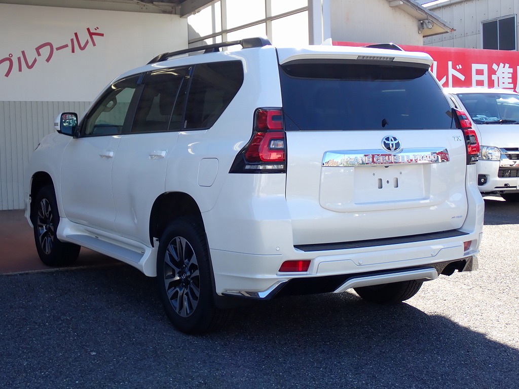 TOYOTA Land Cruiser Prado