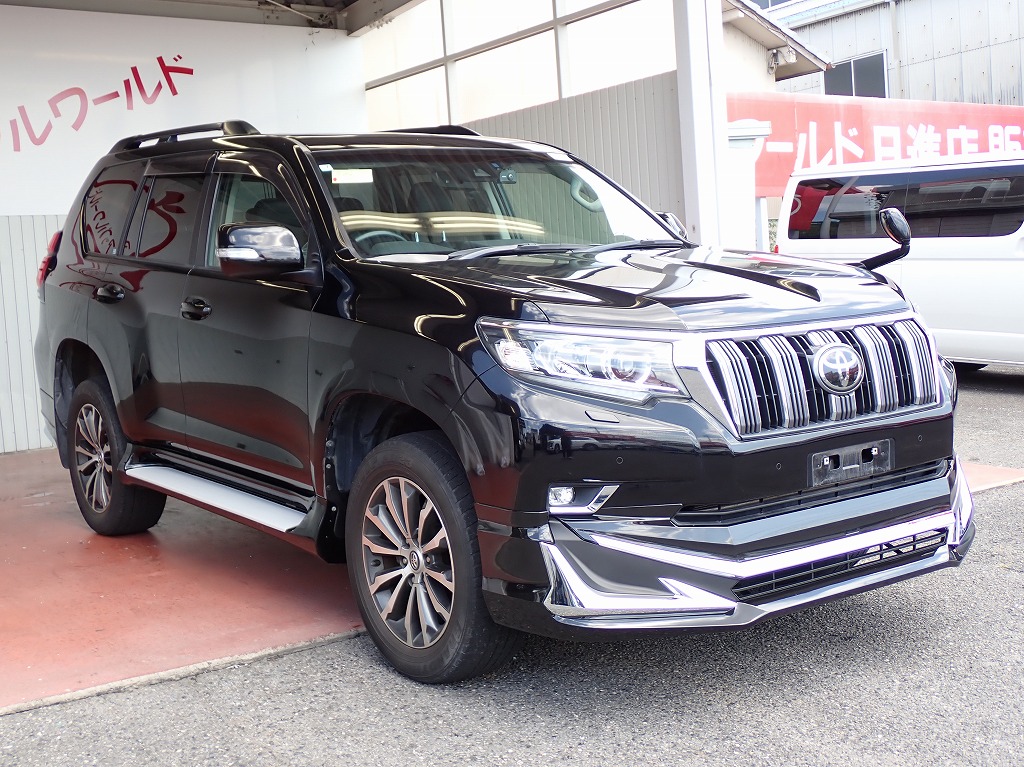 TOYOTA Land Cruiser Prado