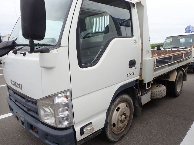 ISUZU Elf Truck