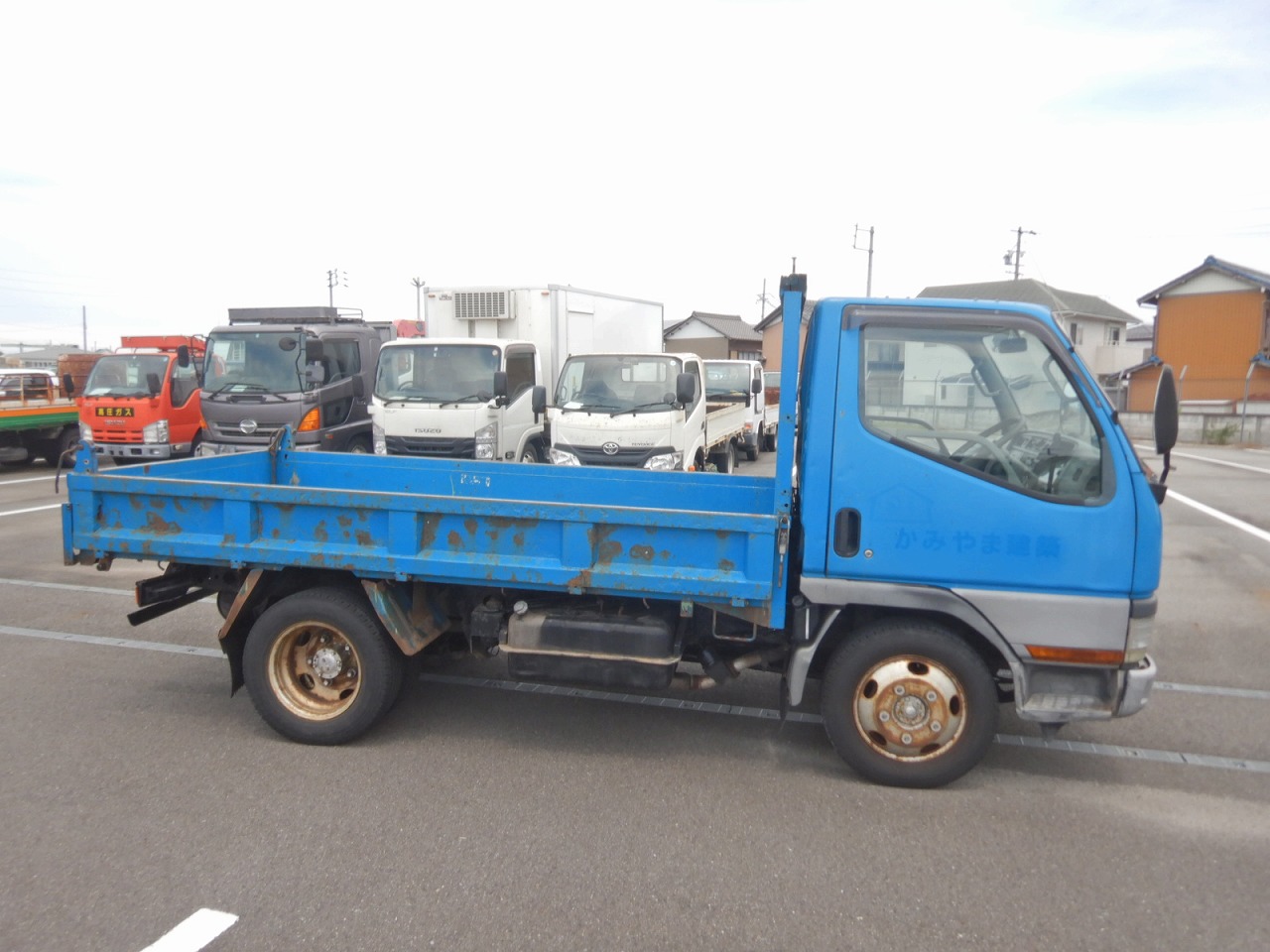 MITSUBISHI Canter