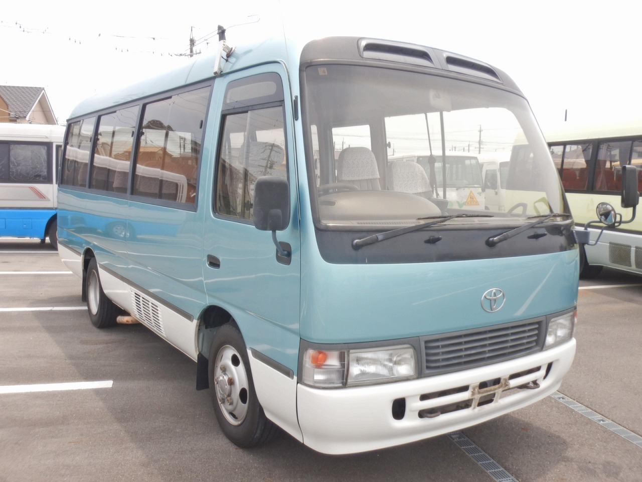 TOYOTA Coaster