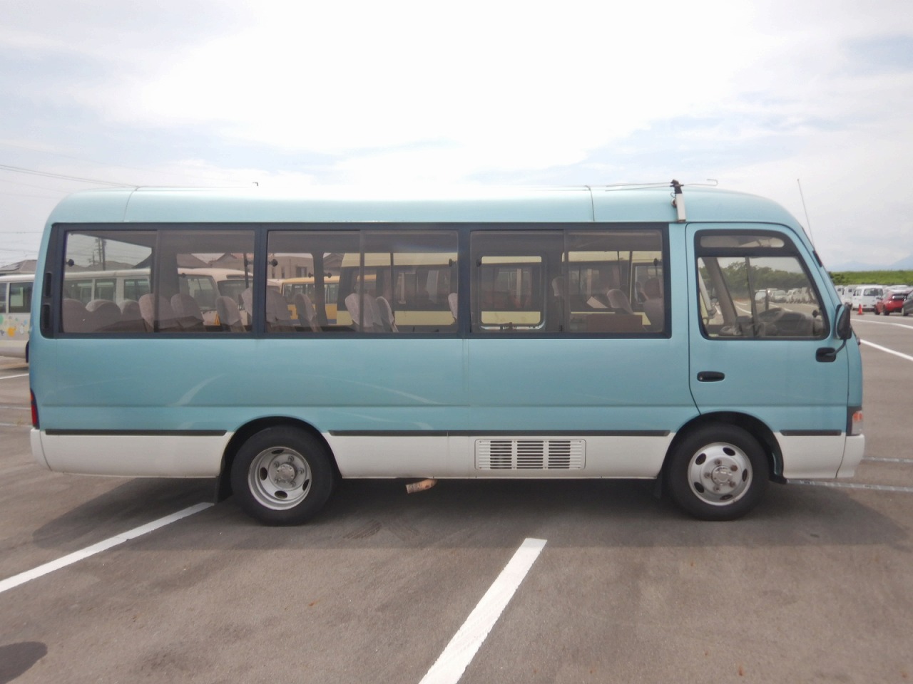 TOYOTA Coaster