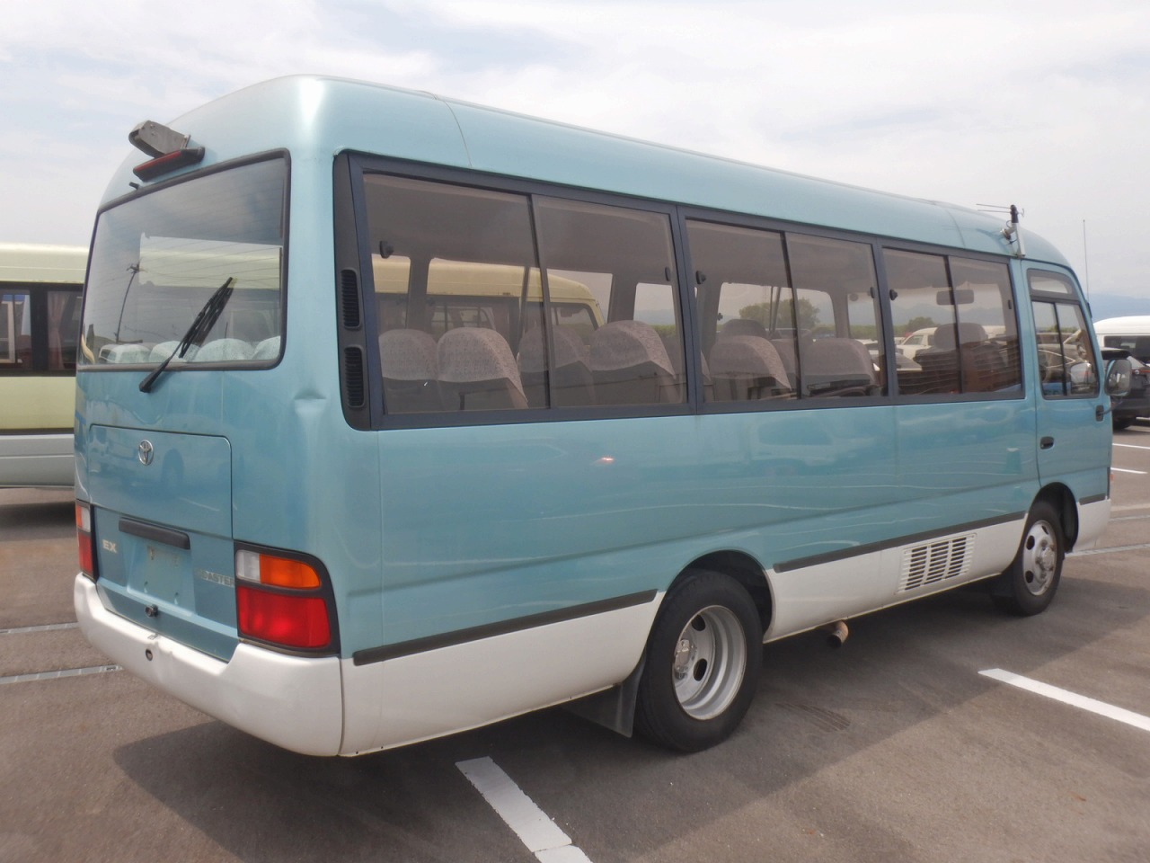 TOYOTA Coaster