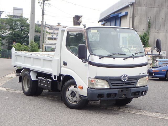 HINO Dutro