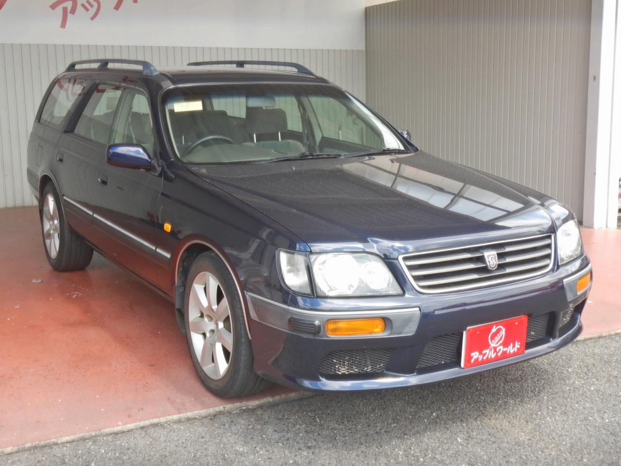 NISSAN Stagea