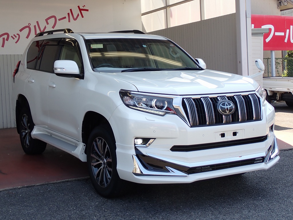 TOYOTA Land Cruiser Prado