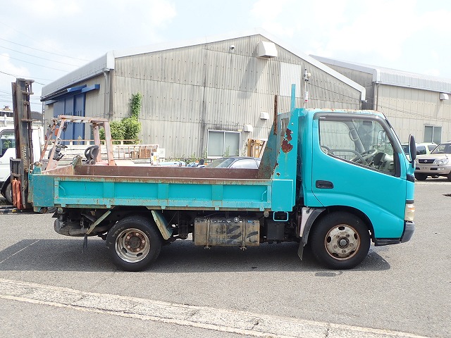 TOYOTA Dyna Truck