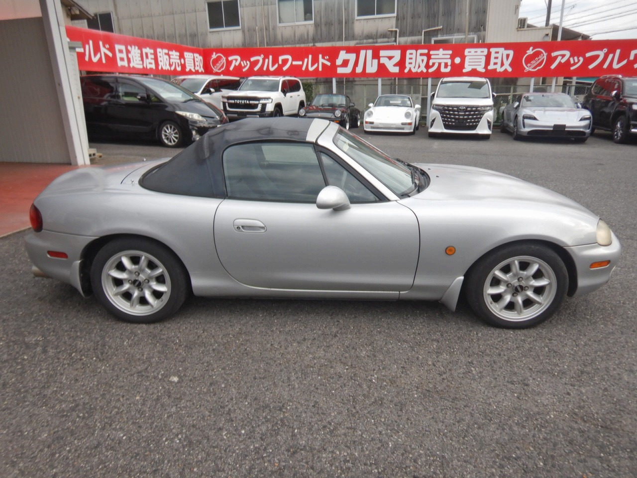 MAZDA Roadster