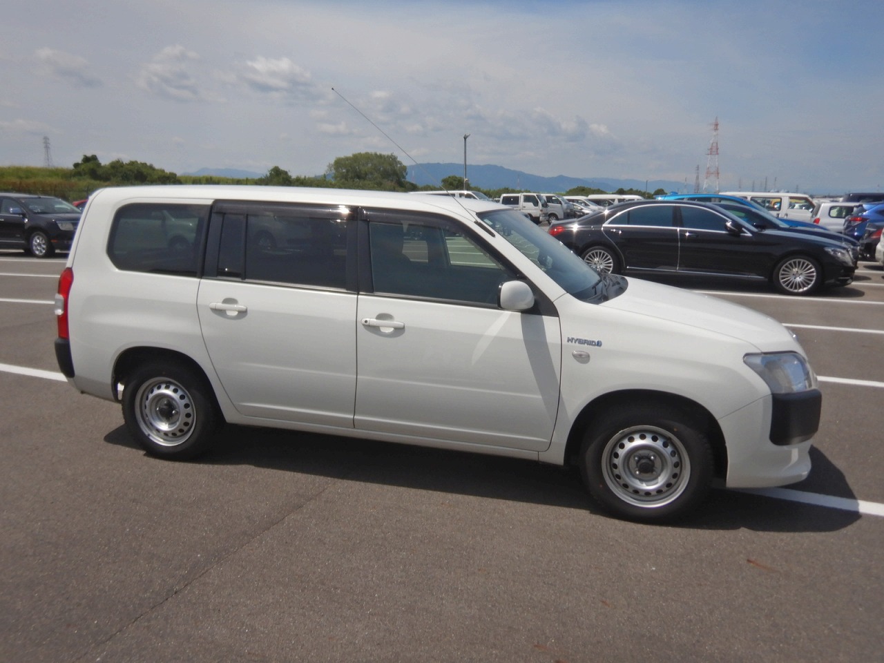 TOYOTA Succeed Van