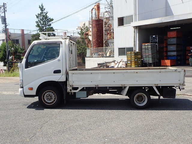 TOYOTA Dyna Truck