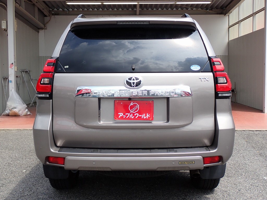 TOYOTA Land Cruiser Prado