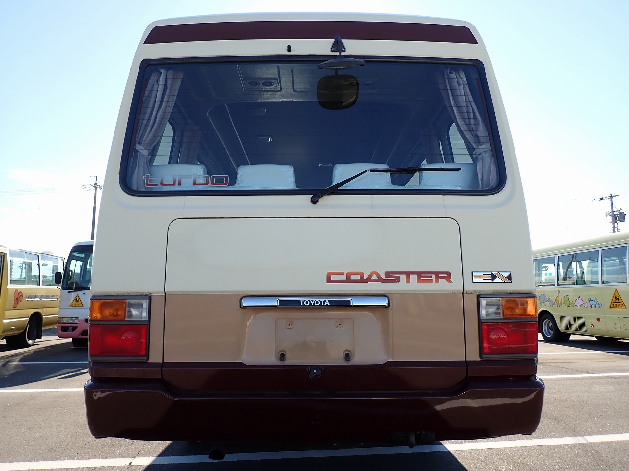 TOYOTA Coaster