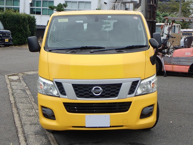 NISSAN NV 350 CARAVAN