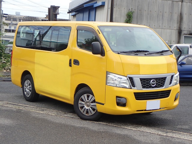 NISSAN NV 350 CARAVAN