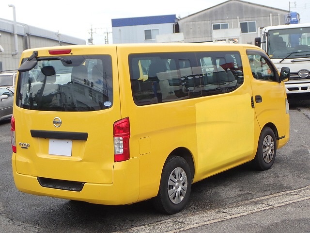 NISSAN NV 350 CARAVAN