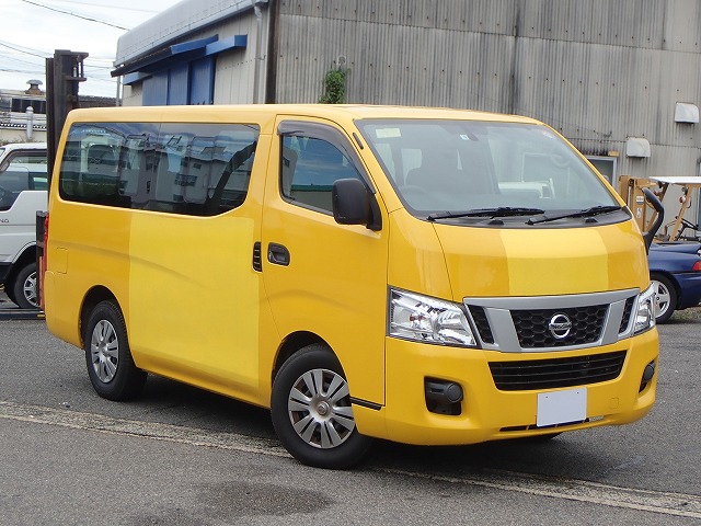 NISSAN NV 350 CARAVAN