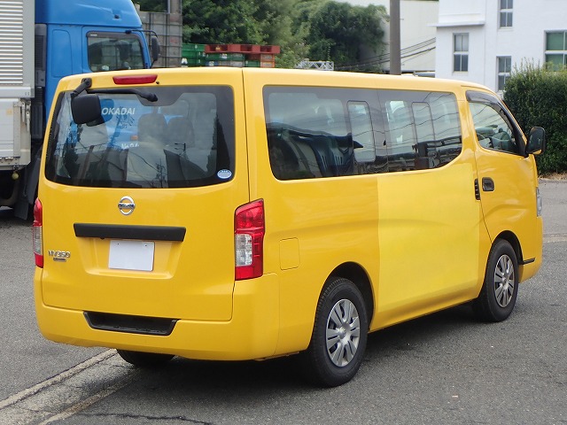 NISSAN NV 350 CARAVAN