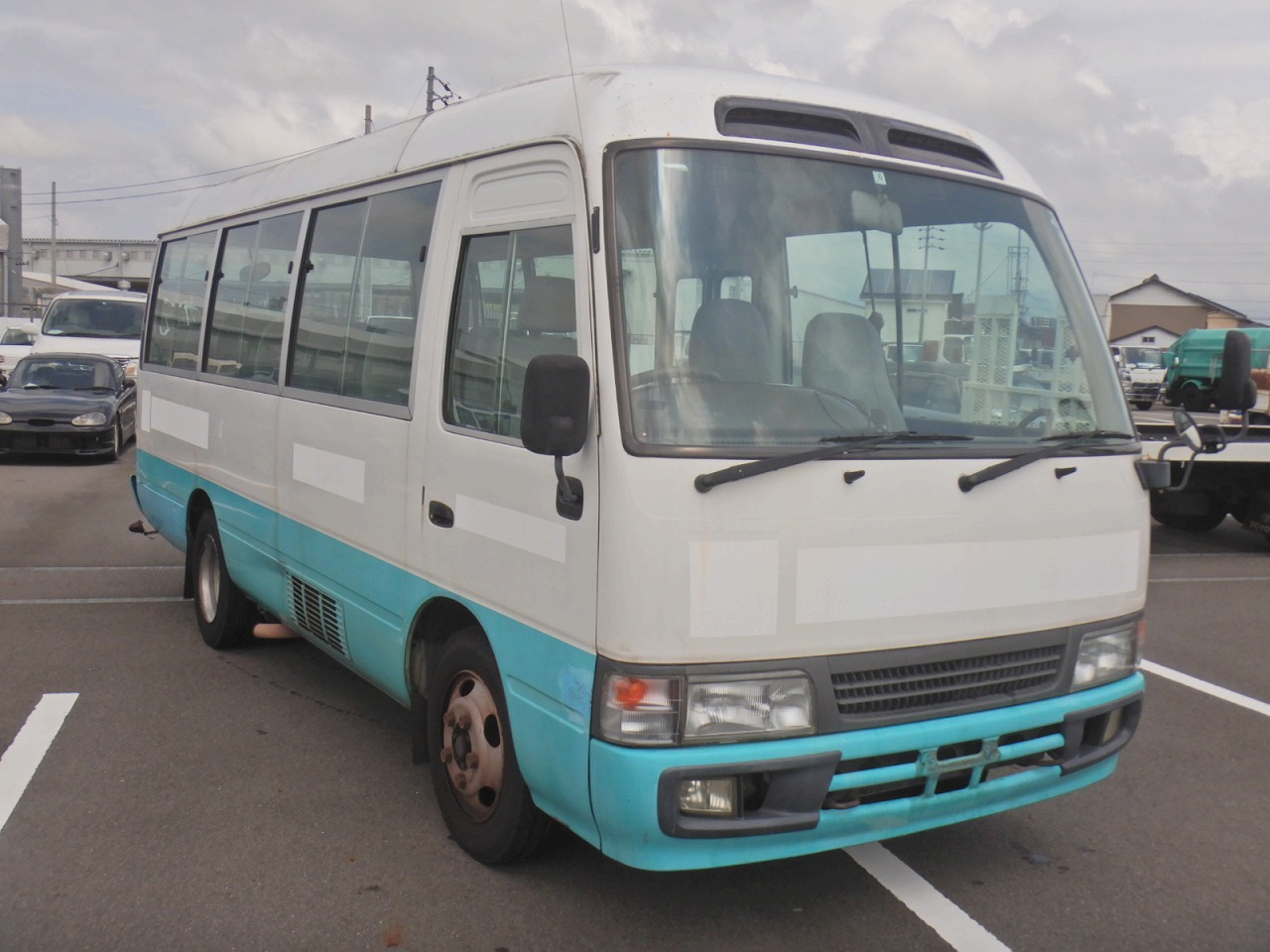 TOYOTA Coaster