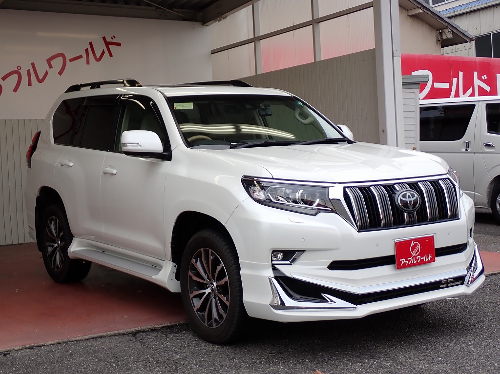 TOYOTA Land Cruiser Prado