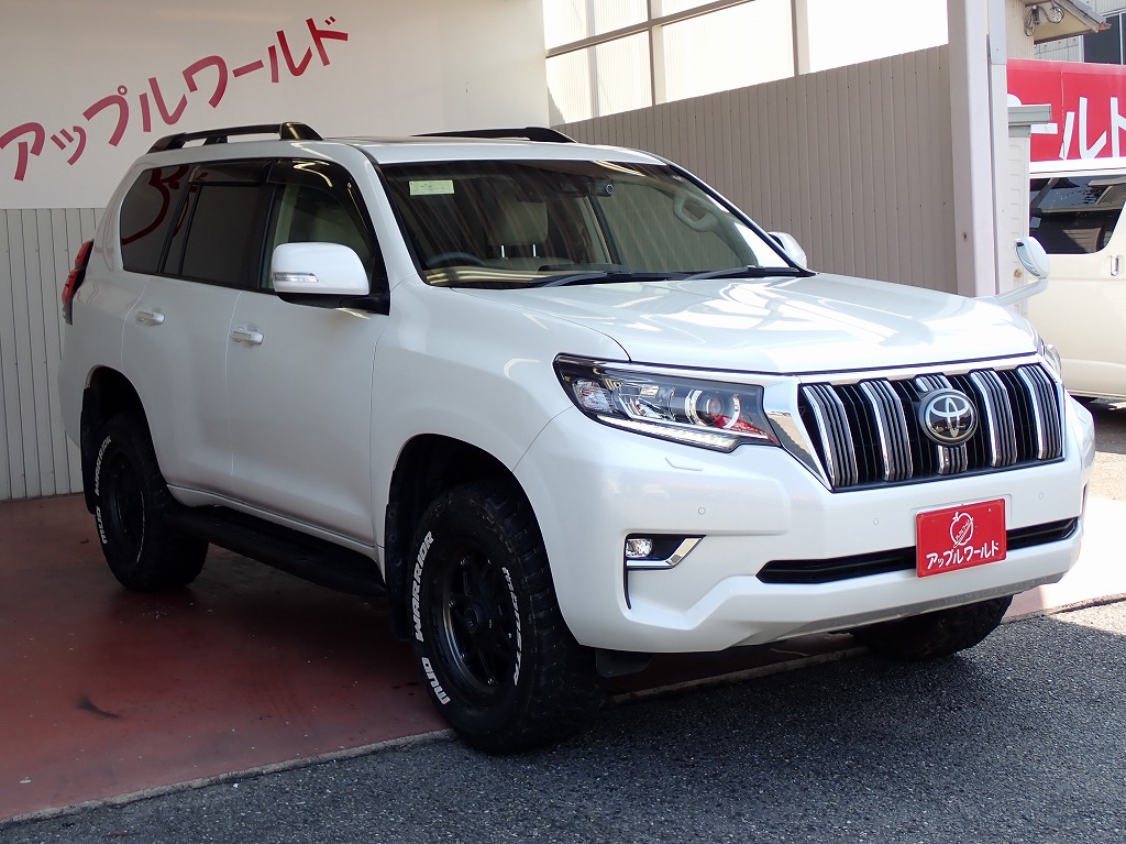 TOYOTA Land Cruiser Prado