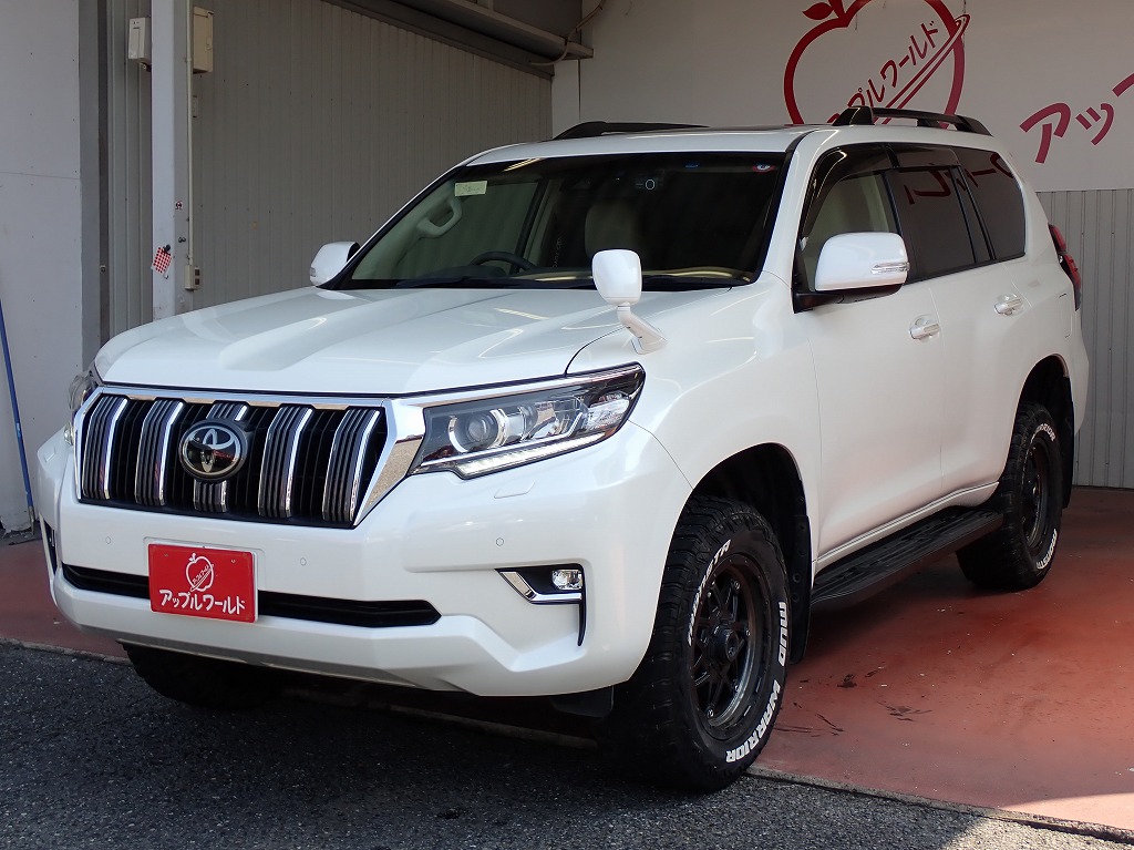 TOYOTA Land Cruiser Prado