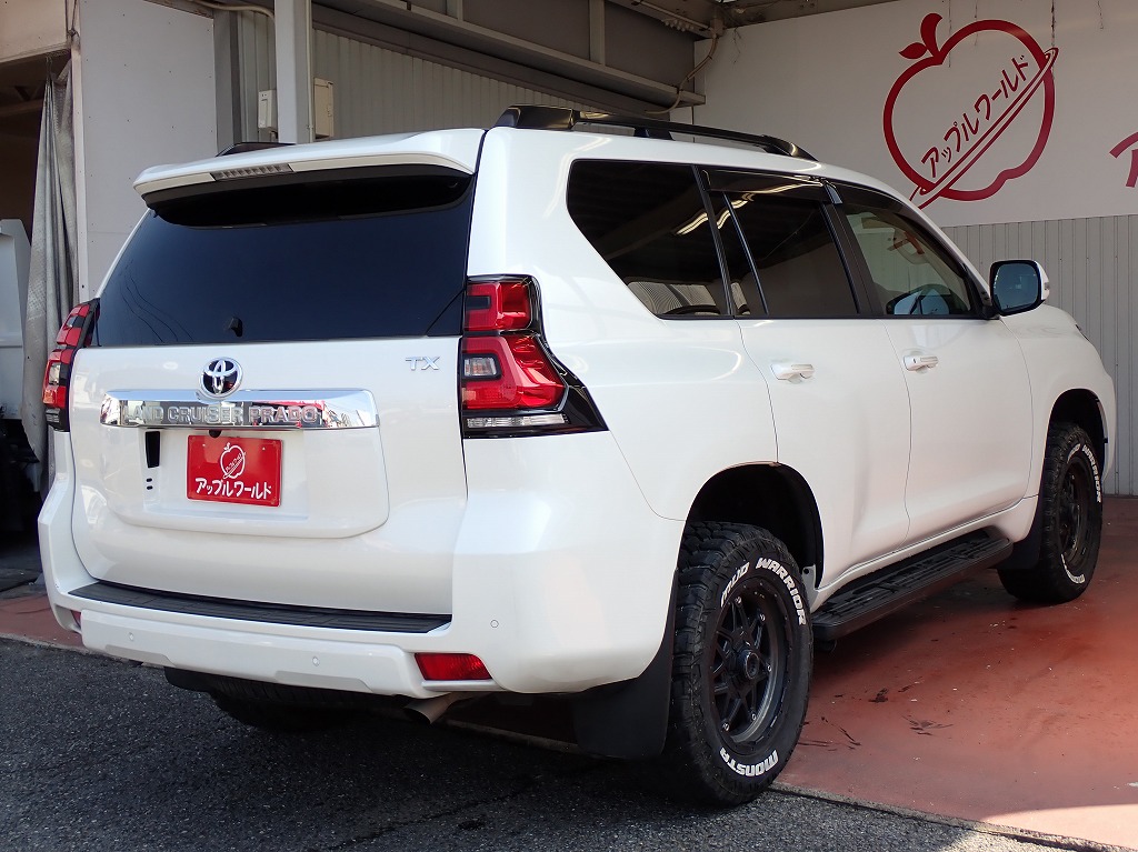 TOYOTA Land Cruiser Prado