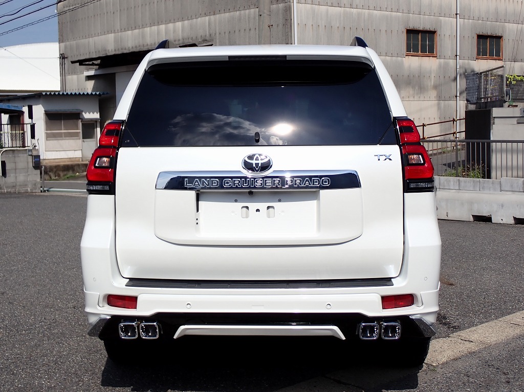 TOYOTA Land Cruiser Prado