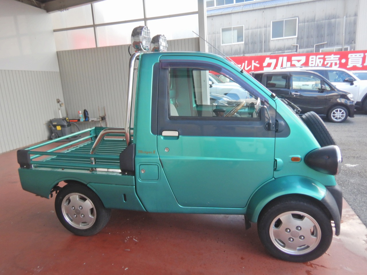 DAIHATSU Midget II