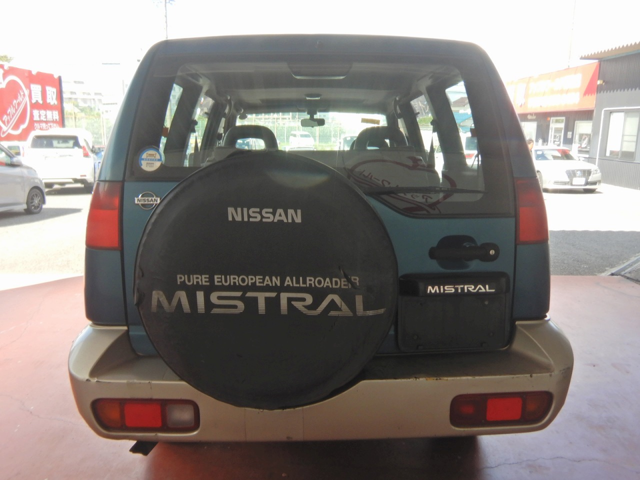 NISSAN Mistral