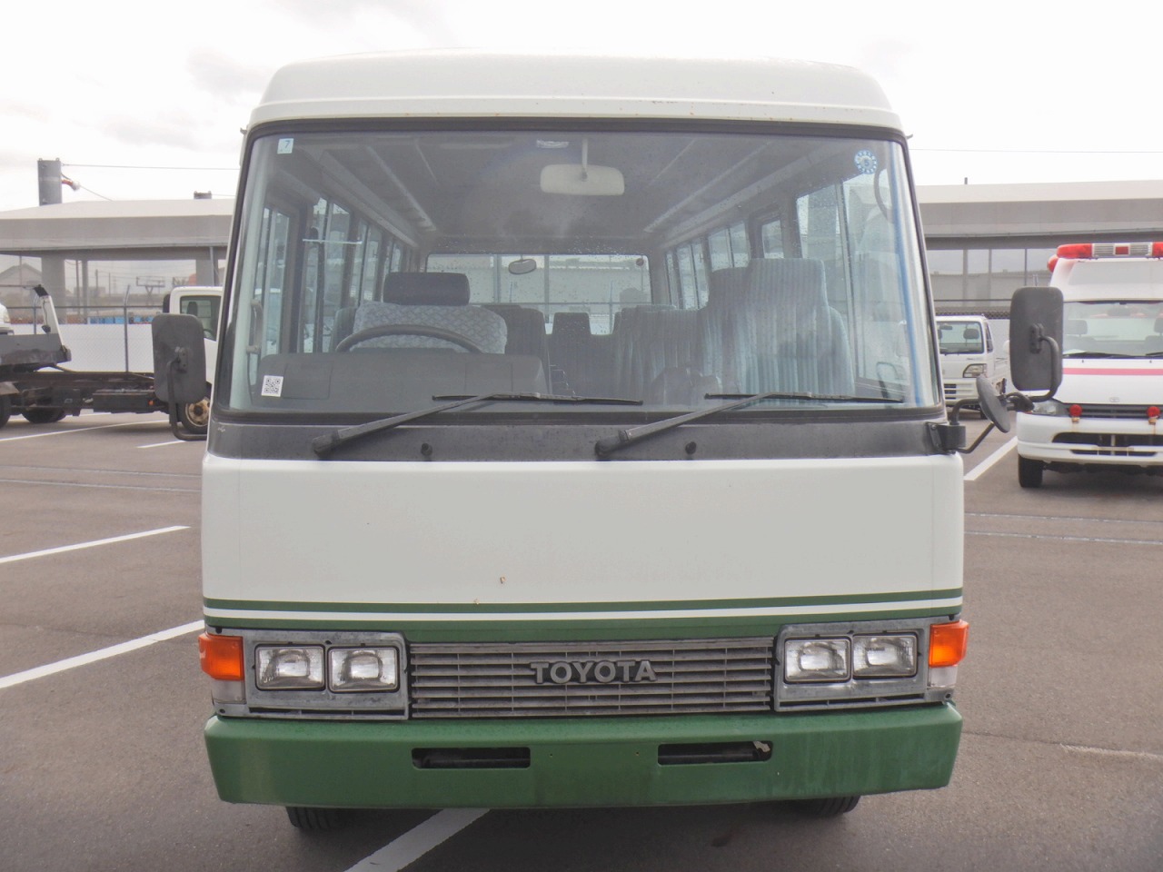 TOYOTA Coaster