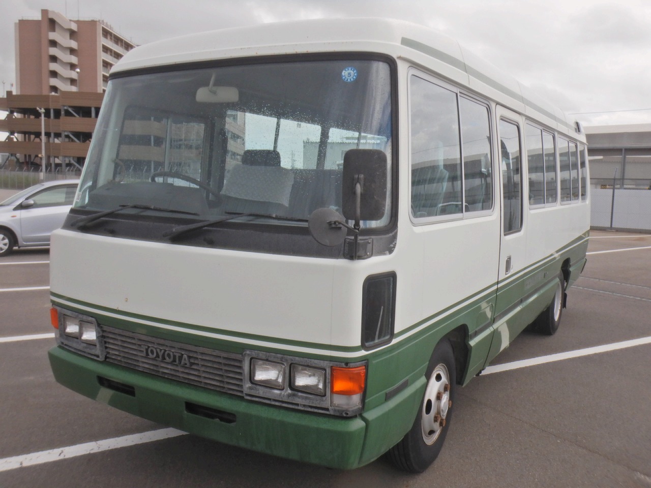 TOYOTA Coaster