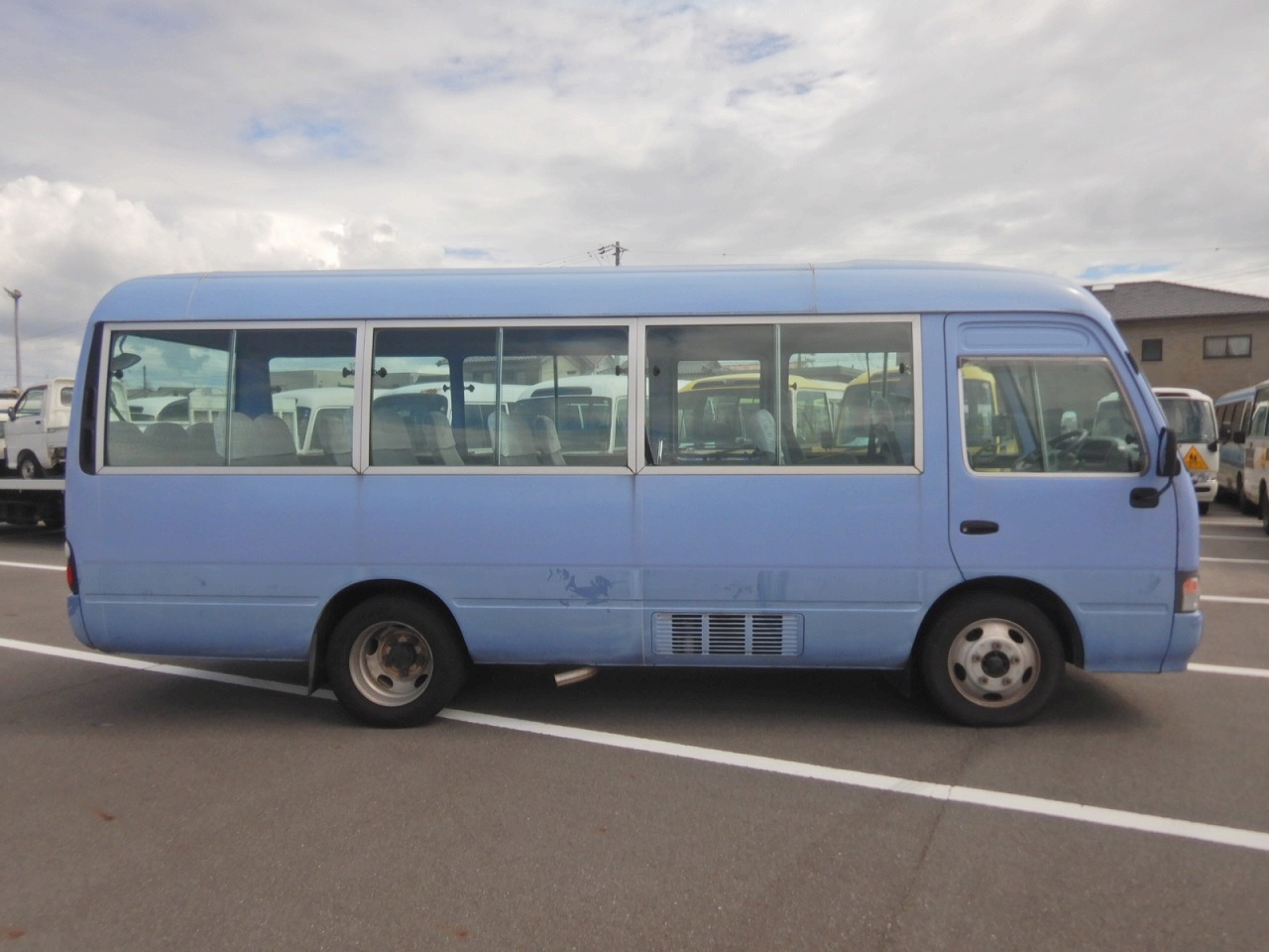 TOYOTA Coaster