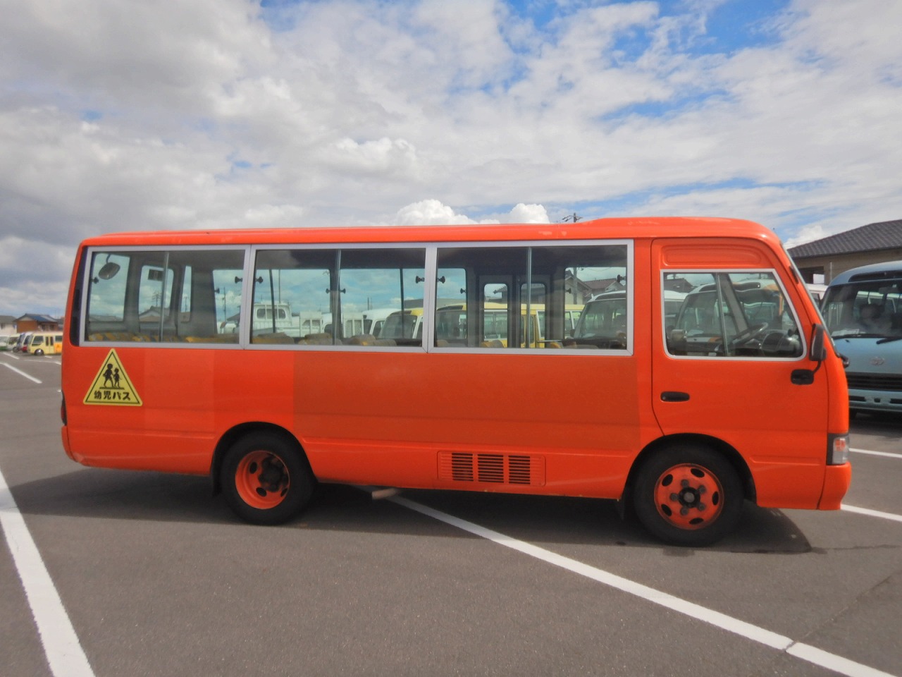 TOYOTA Coaster