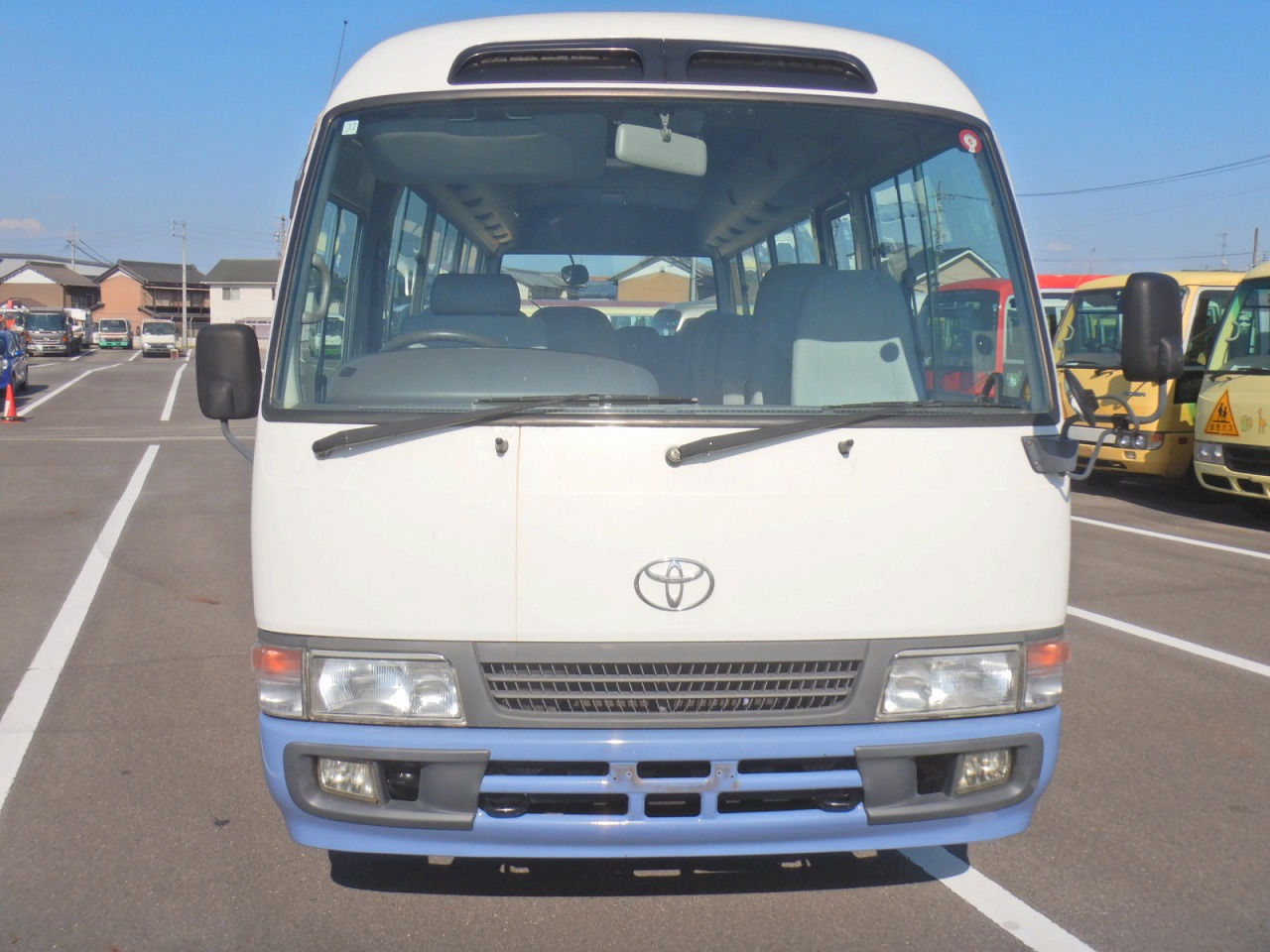 TOYOTA Coaster