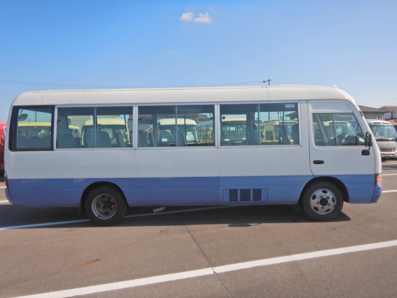 TOYOTA Coaster