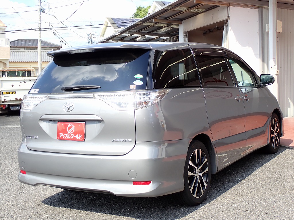 TOYOTA Estima