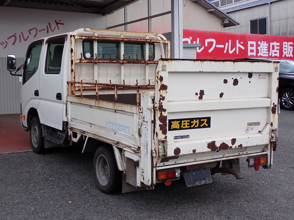 TOYOTA Dyna Truck