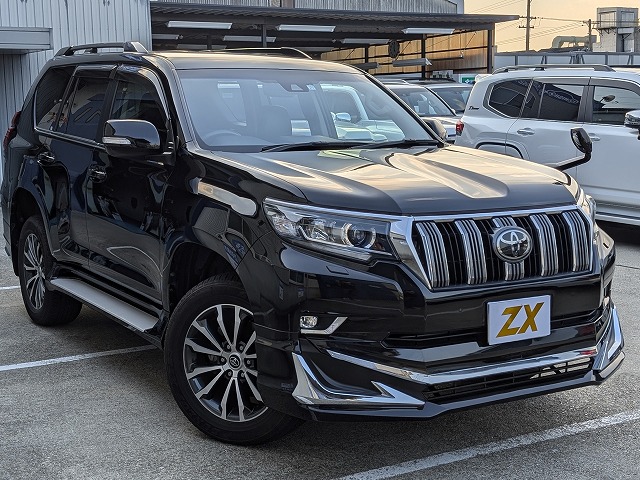 TOYOTA Land Cruiser Prado