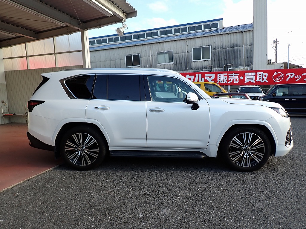 LEXUS LX