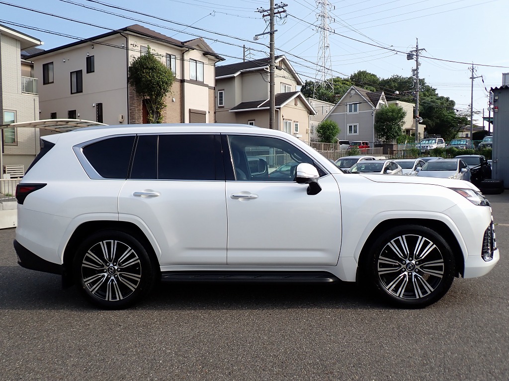 LEXUS LX