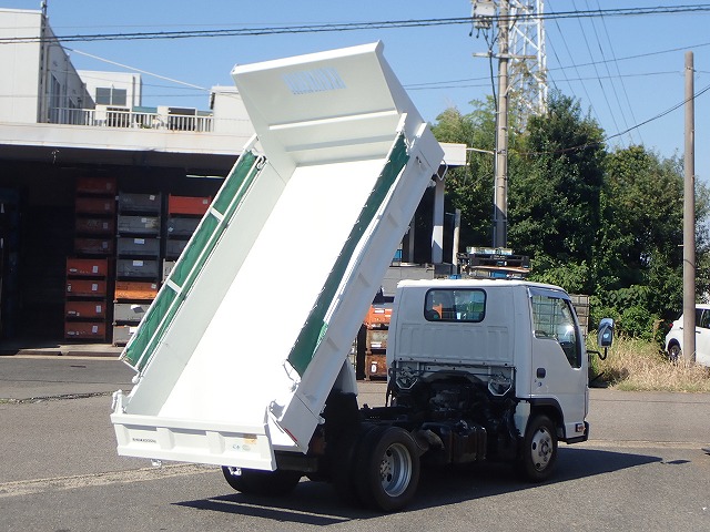 ISUZU Elf Truck