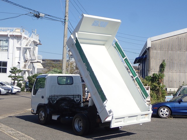 ISUZU Elf Truck