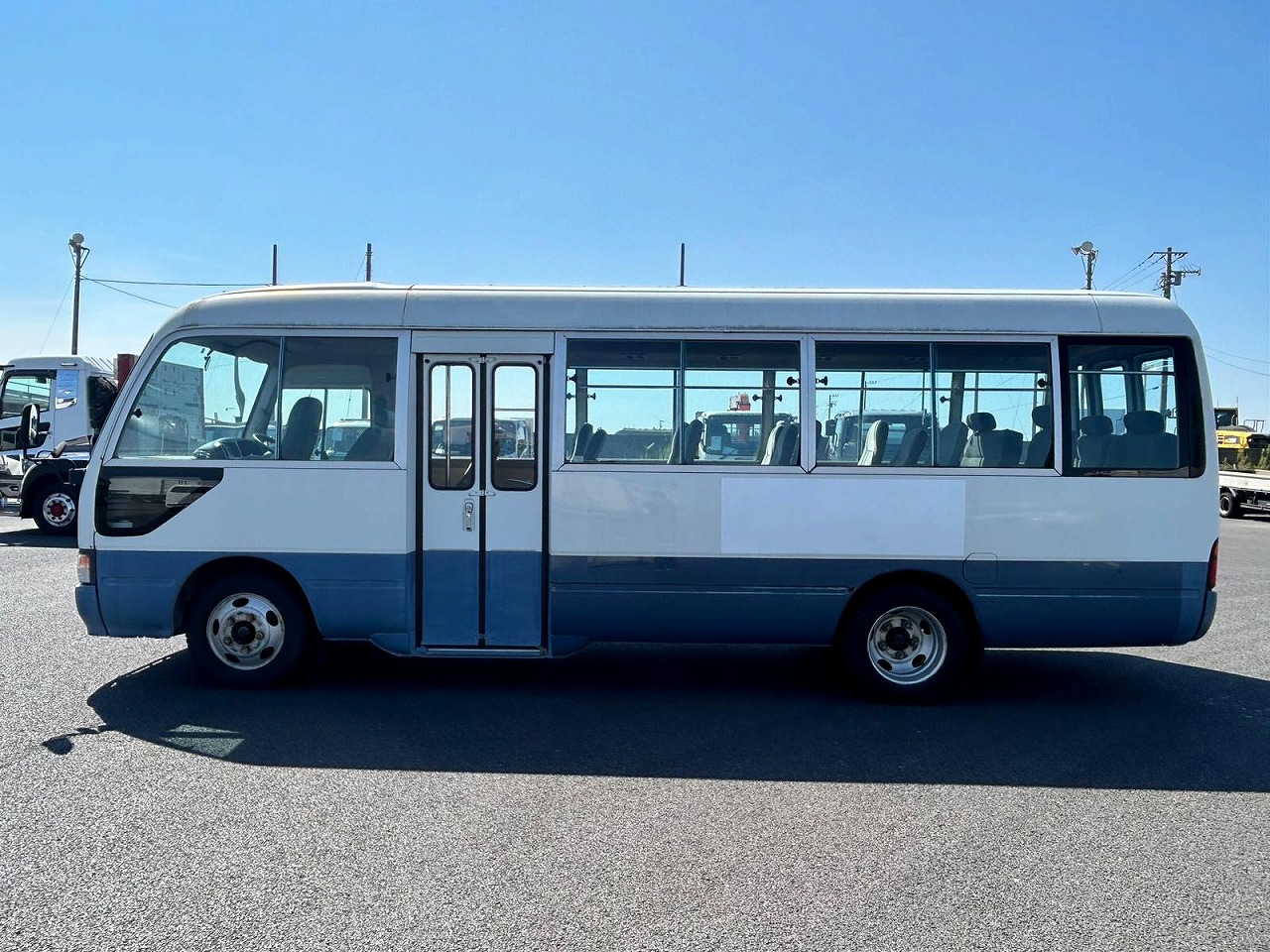 TOYOTA Coaster