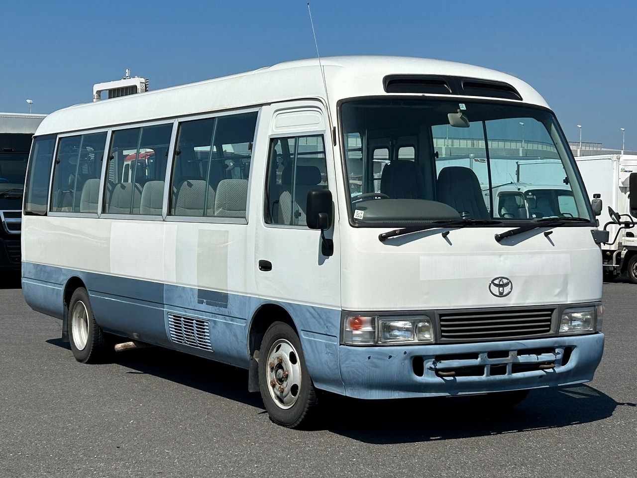 TOYOTA Coaster