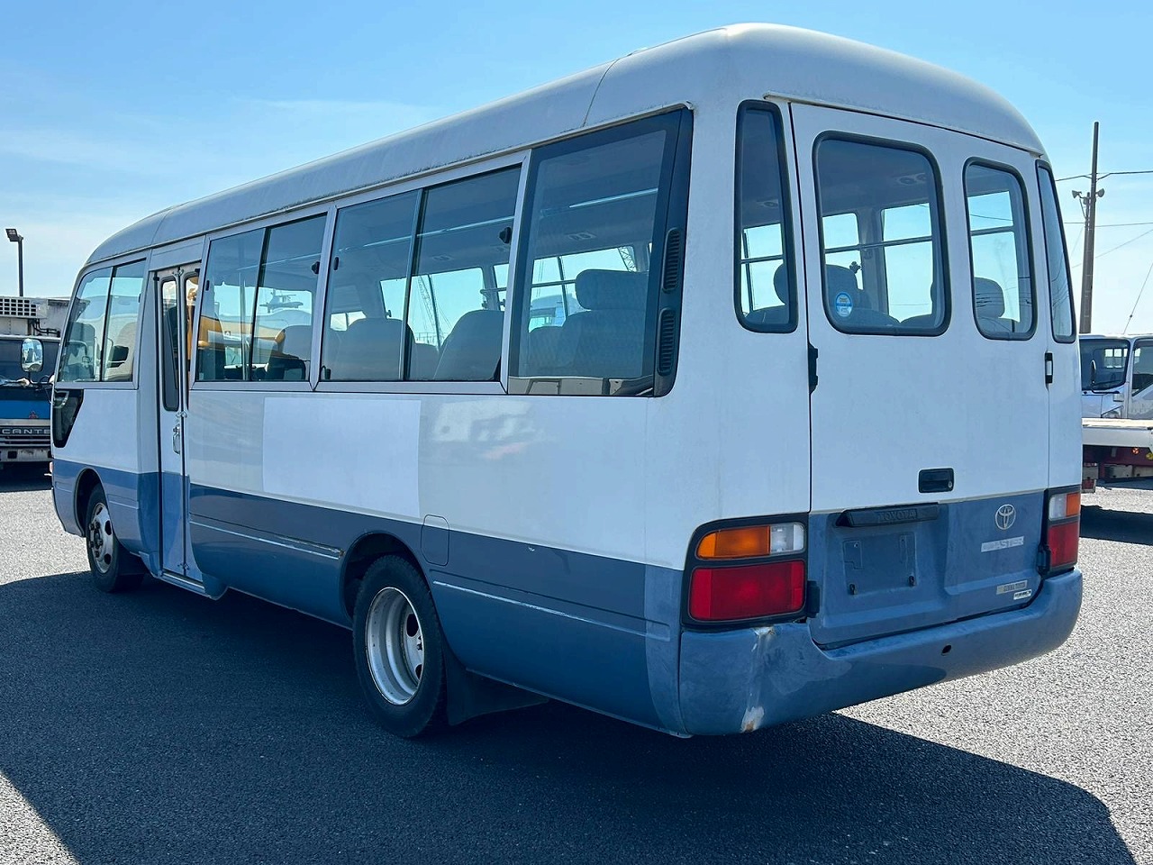 TOYOTA Coaster