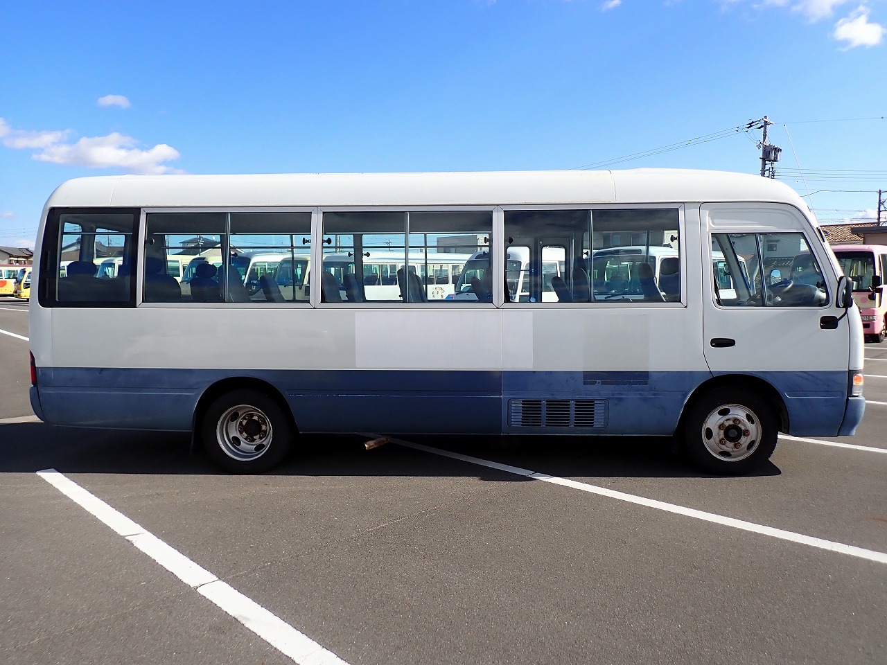 TOYOTA Coaster